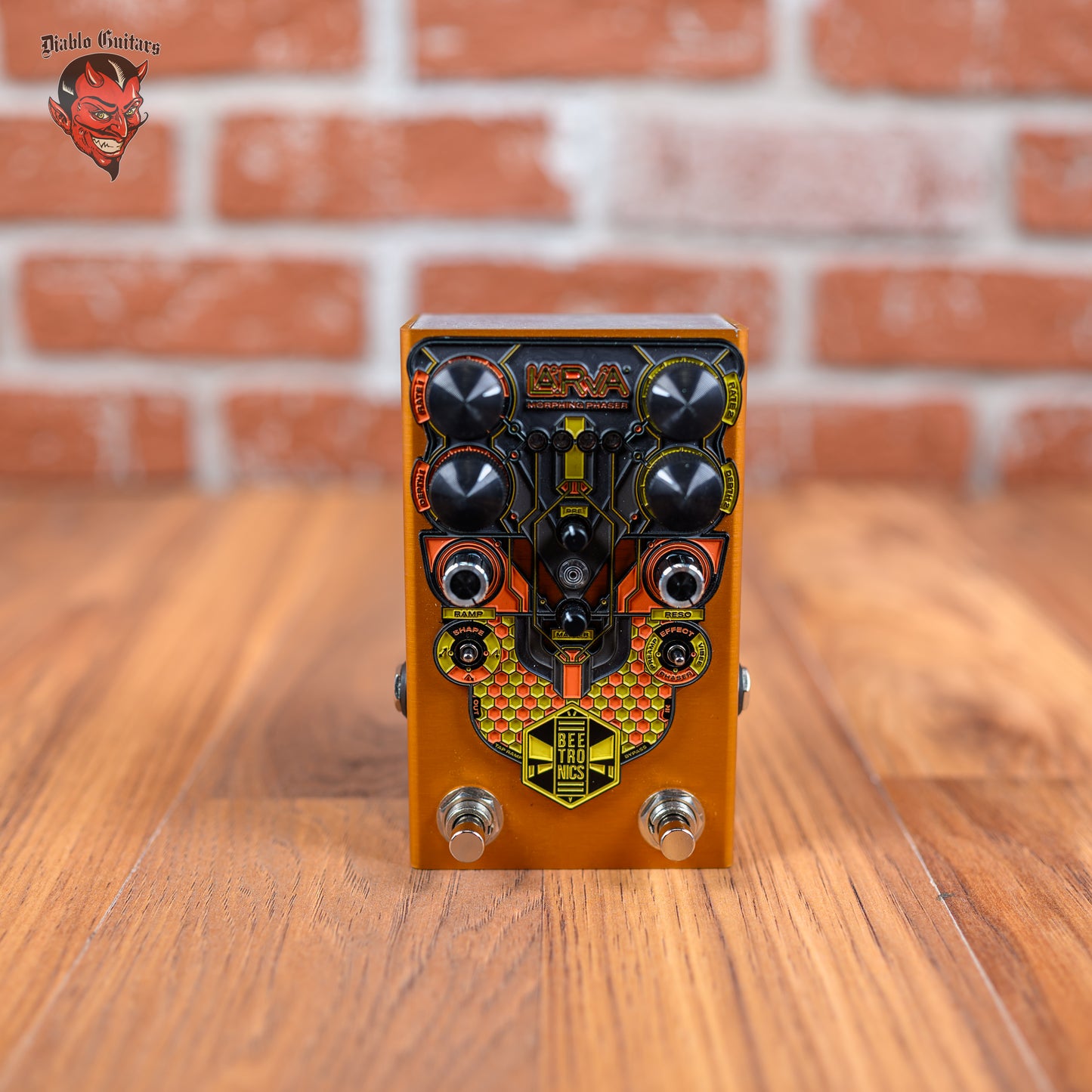 Beetronics Larva Morphing Phaser - Honey / Orange