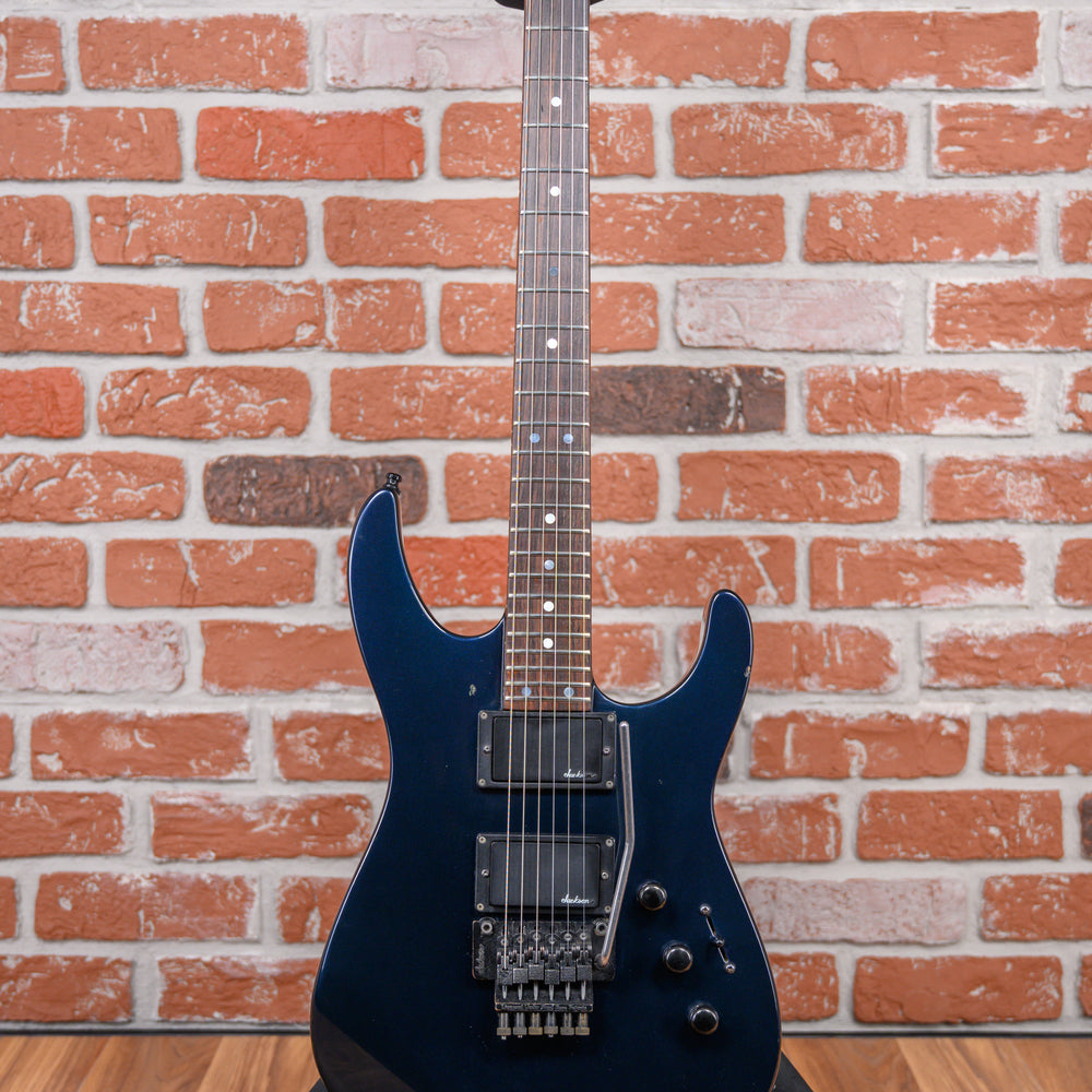 
                      
                        Charvel Model 5 Cobalt Blue 1987 w/OHSC
                      
                    