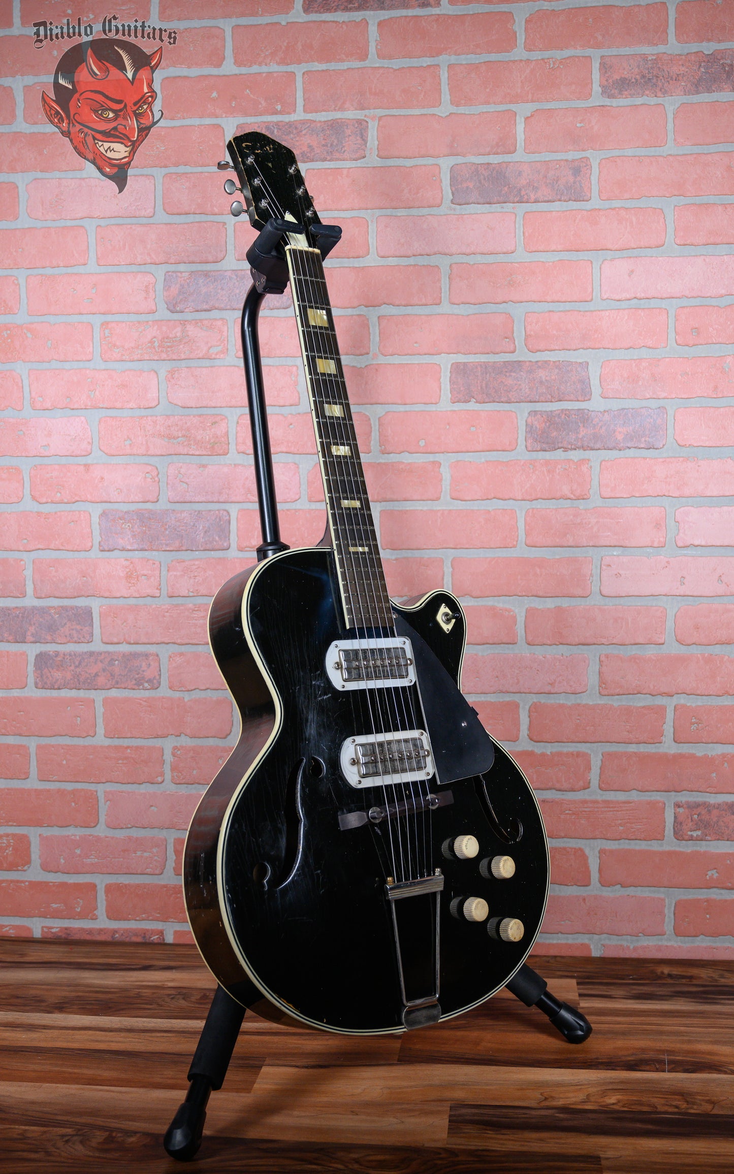 Silvertone Espanada H64 Black 1957 w/OHSC