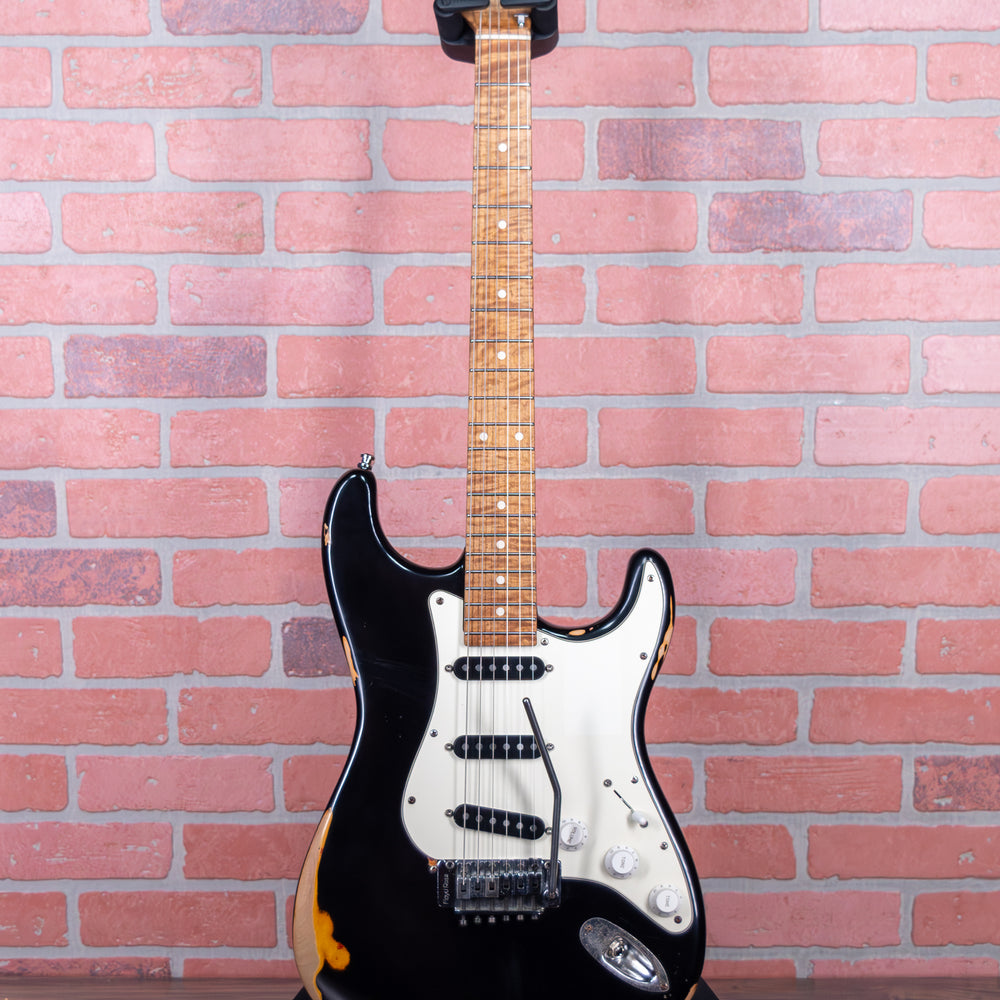 
                      
                        Medium Rare Guitars Diablo “Rat Strat” Relic Black Over Sunburst Heavy Relic 2022 w/Hardshell Case
                      
                    