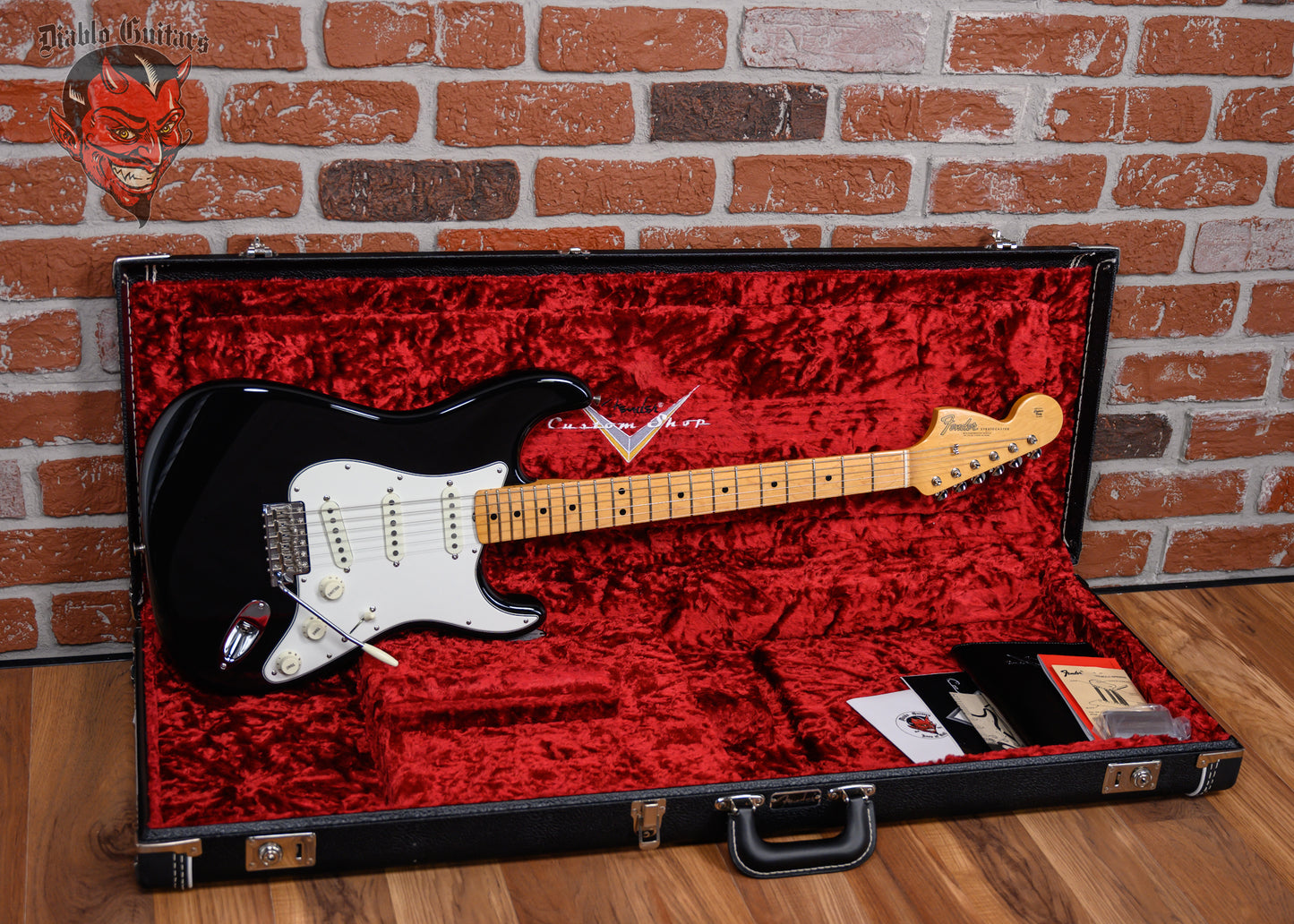 Fender Custom Shop Jimi Hendrix Voodoo Child Stratocaster NOS Black 2018 w/OHSC