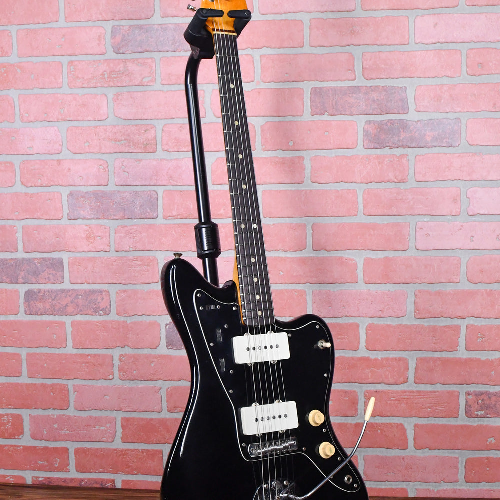 
                      
                        Fender Vintage Jazzmaster 1965 Black w/Hardshell Case (Refin)
                      
                    