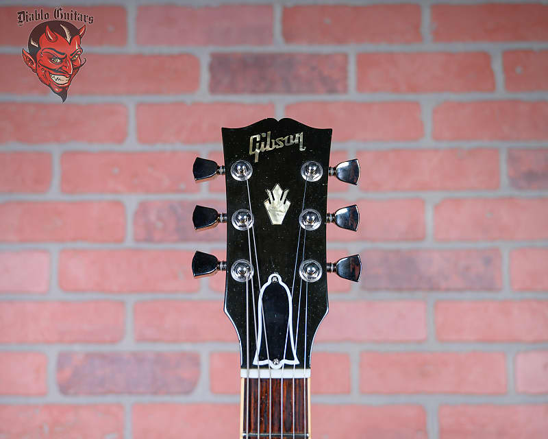 
                      
                        Gibson ES-335 Dot Reissue Flame Maple Top & Back Honeyburst 2005 w/OHSC
                      
                    