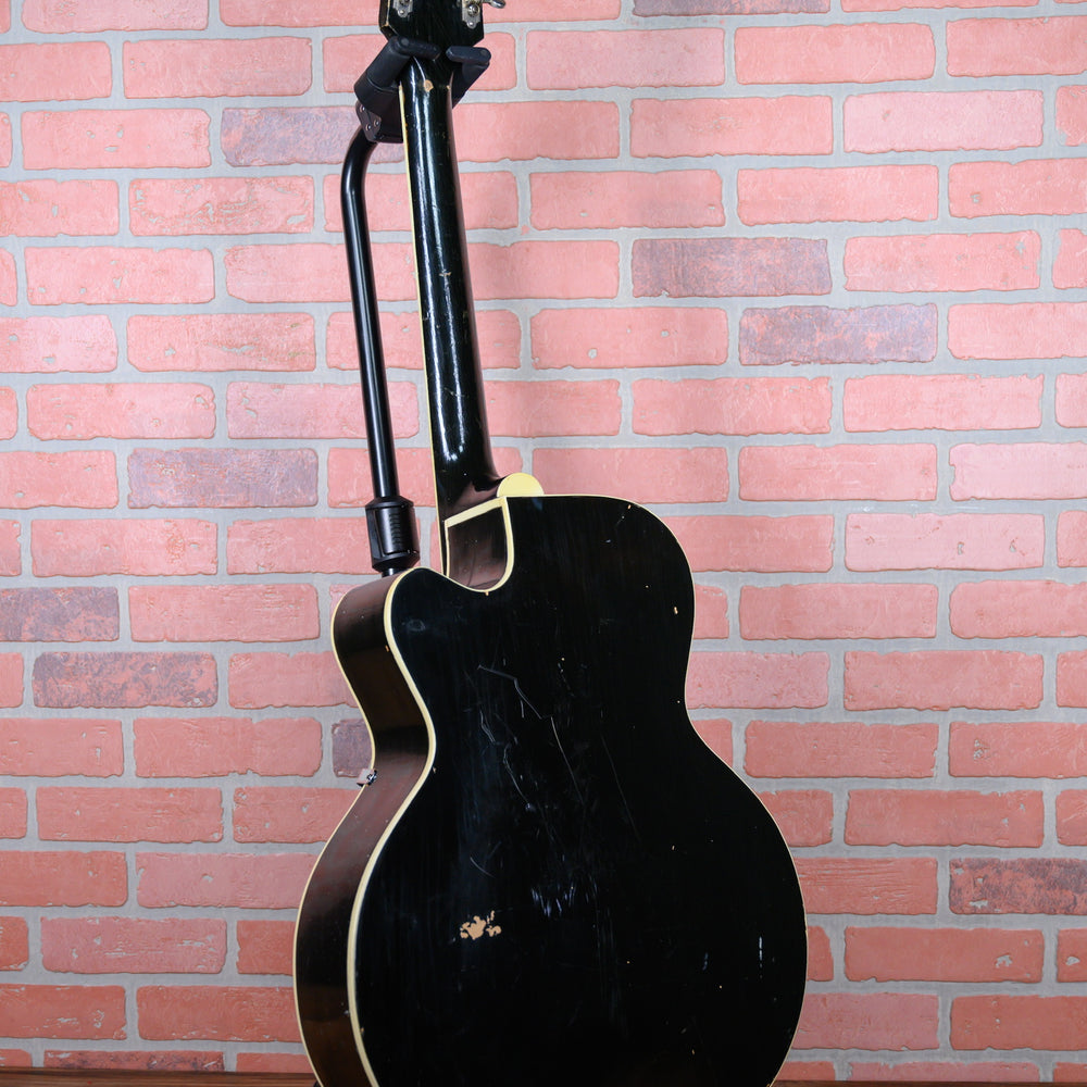 
                      
                        Silvertone Espanada H64 Black 1957 w/OHSC
                      
                    