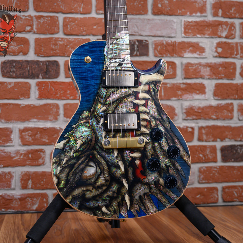 
                      
                        PRS Dragon 2002 Series #32 Curly Maple Top Whale Blue w/Brazilian Rosewood Neck 2002 w/OHSC
                      
                    