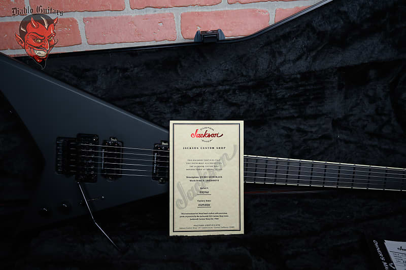 
                      
                        Jackson USA Custom Shop RR1 Rhoads Satin Black 2024 w/OHSC
                      
                    