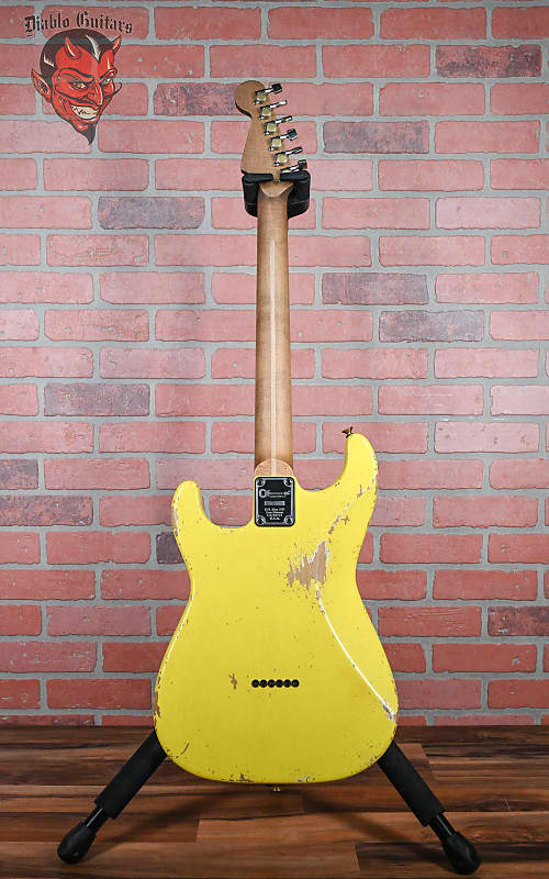 
                      
                        Charvel USA Custom Shop San Dimas HSH CT Relic Aged Nitro Graffiti Yellow Relic 2024 w/OHSC
                      
                    