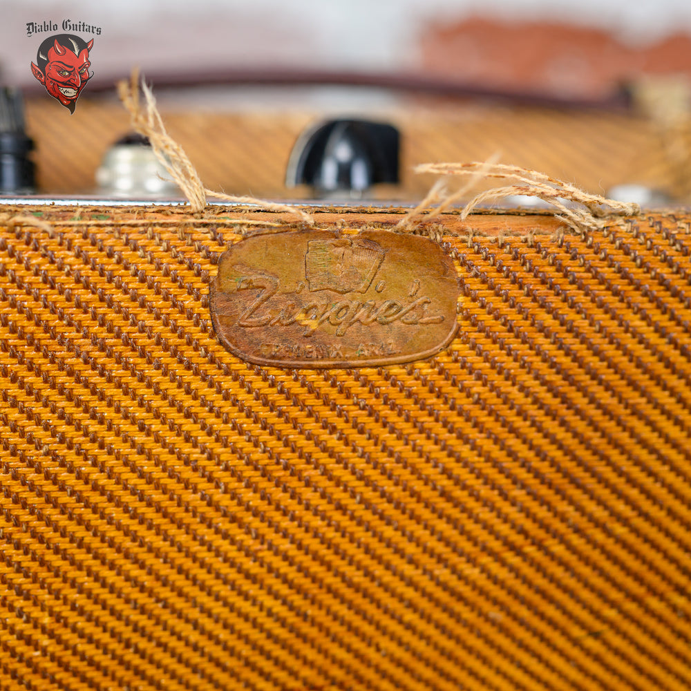 
                      
                        Fender Champ 5F1 Narrow Panel 5-Watt 1x8" Guitar Combo 1963/1964 - Tweed
                      
                    