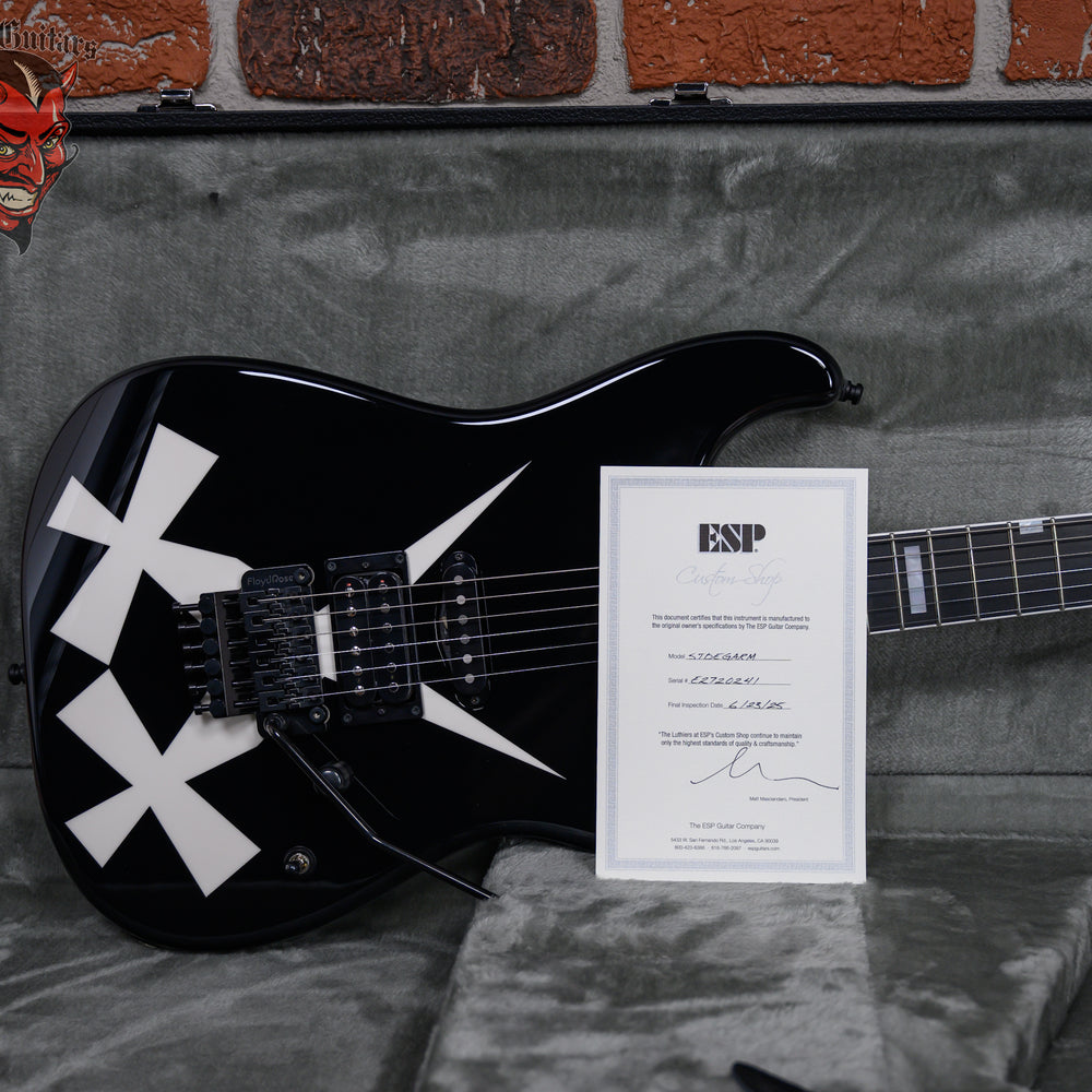 
                      
                        ESP Custom Shop Chris Degarmo "Cross Daggers" ST Black With White Cross Daggers Graphic 2025 w/OHSC
                      
                    
