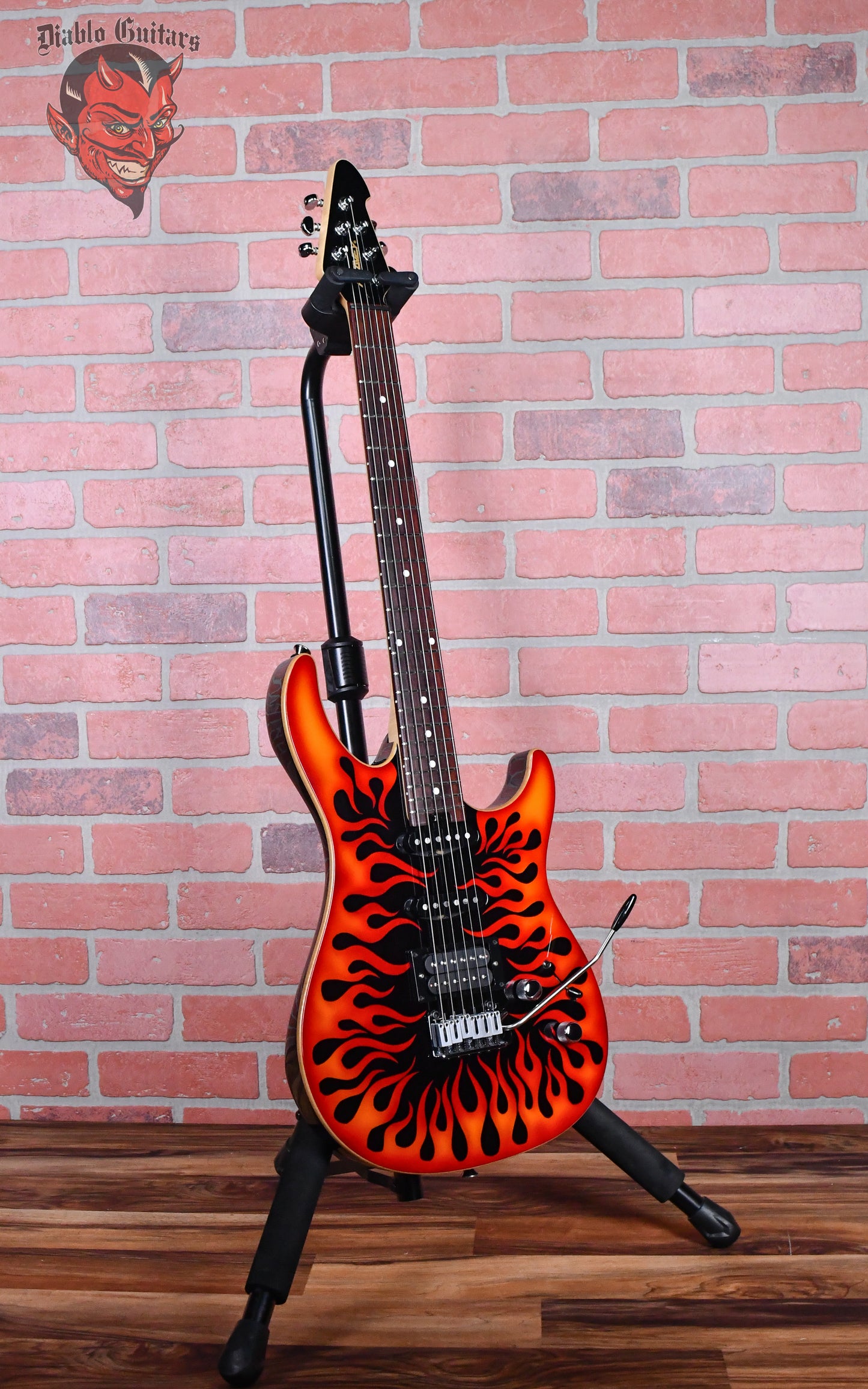 Peavey USA Limited ST Maple Top Hotrod Flames 2002 w/OHSC