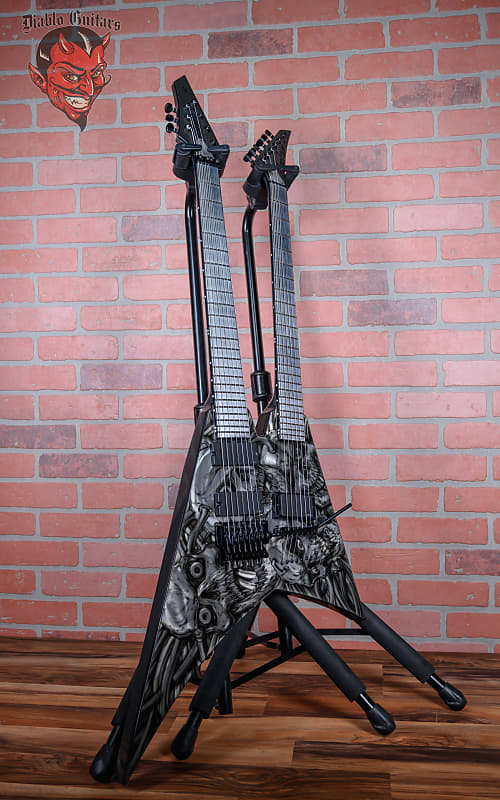 
                      
                        Jackson USA Custom Shop Custom Rhoads Double Neck 6&7 String Master Built by Pablo Santana Mike Learn Skulls Graphic 2012 w/OHSC
                      
                    