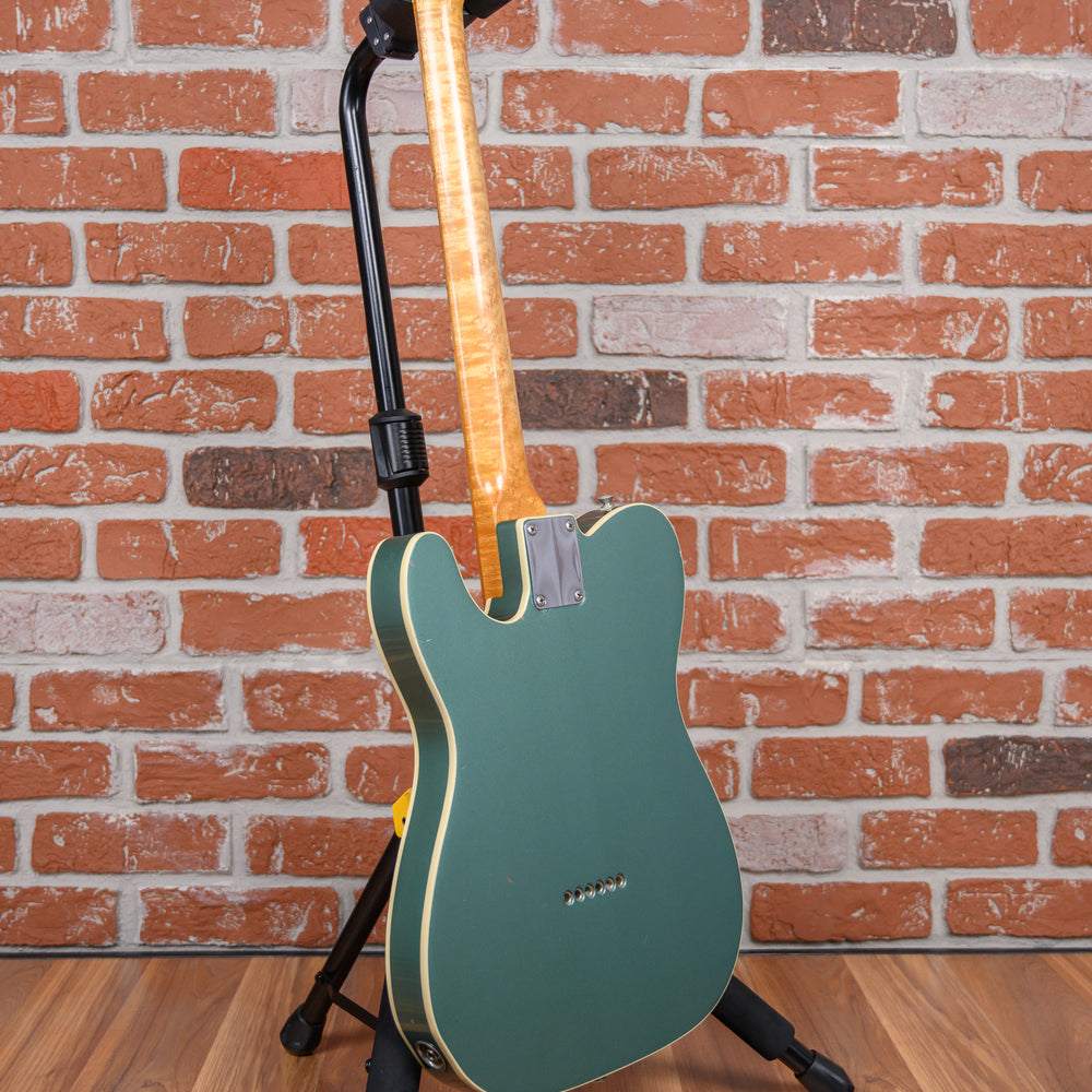 
                      
                        Fender USA Custom Shop Limited Edition Custom Esquire #13 of 100 (Tele Conversion) Firemist Silver 1992 w/OHSC
                      
                    
