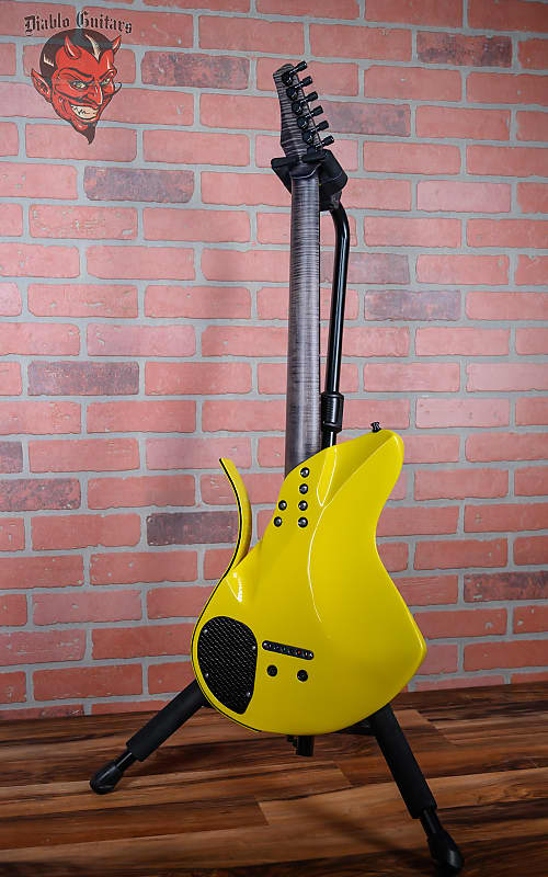 
                      
                        Dean Gordon Mirus 6 Built For Namm Porsche Racing Yellow 2024 w/Gigbag
                      
                    