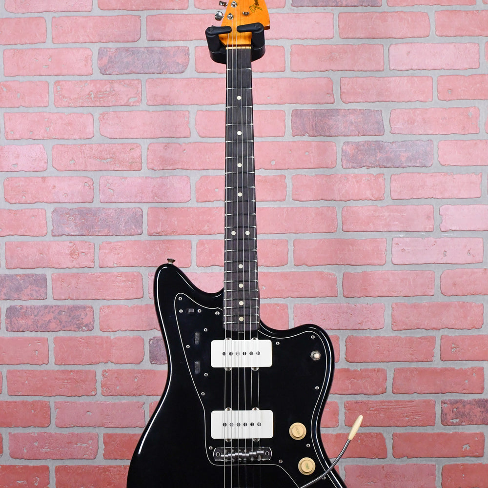 
                      
                        Fender Vintage Jazzmaster 1965 Black w/Hardshell Case (Refin)
                      
                    