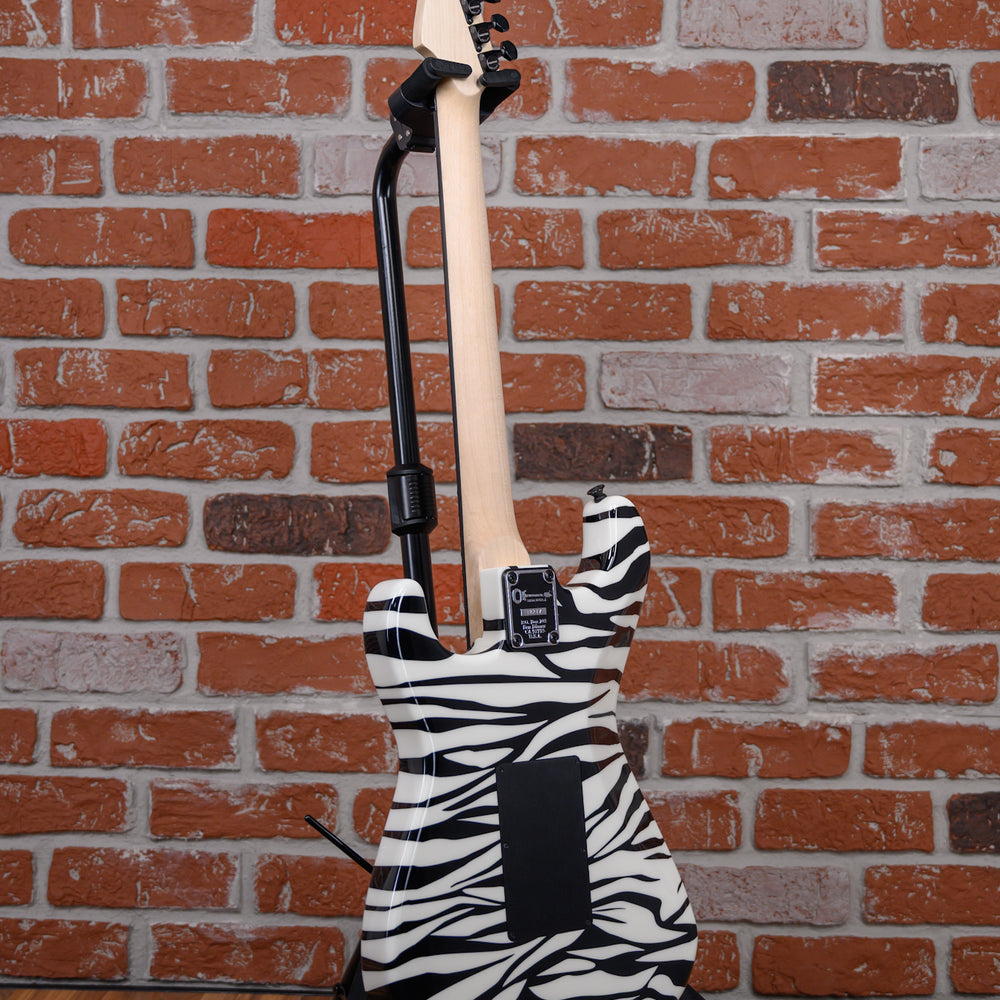 
                      
                        Charvel USA Custom Shop Special Edition SO Cal Hand Painted Zebra Graphic By Dan Lawrence 2025 w/OHSC
                      
                    