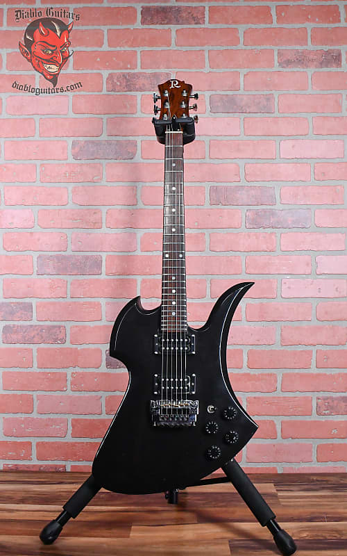 
                      
                        B.C. Rich USA Mockingbird Black 1983 w/Hardshell Case
                      
                    