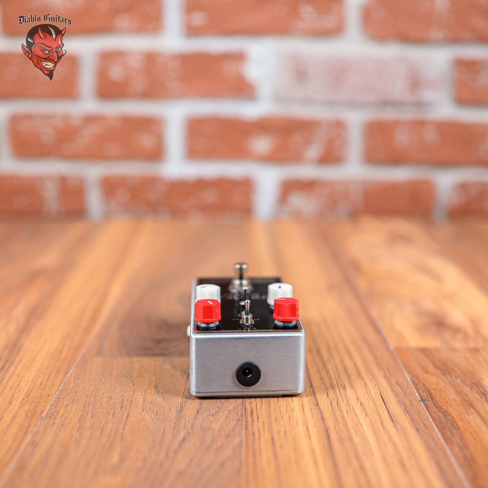 
                      
                        Mosky Audio Brown Distortion - Black
                      
                    
