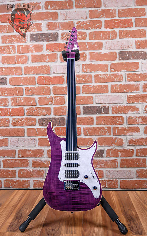 
                      
                        Vigier Excaliber Surfreter Special HSH Flame Maple Top Amethyst Purple 2021 w/Original Gigbag
                      
                    