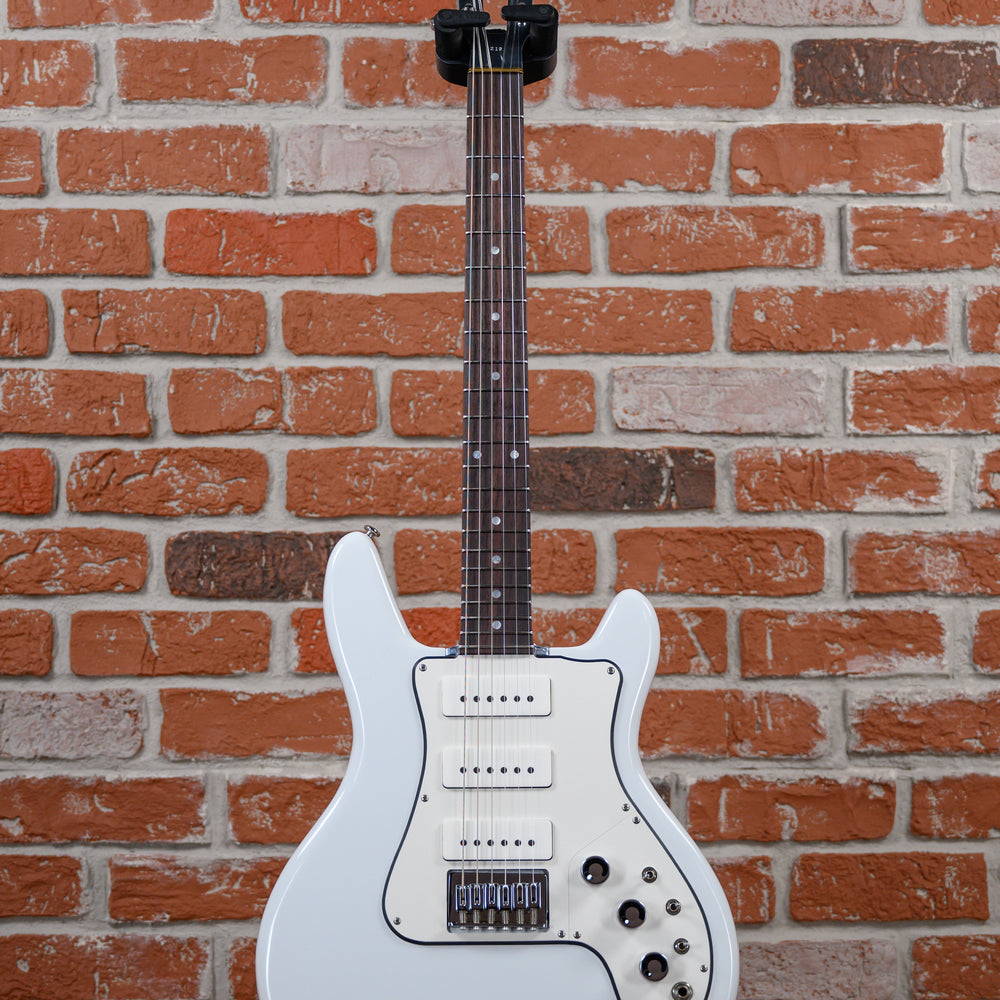 
                      
                        Travis Bean Designs TB500JG Limited Edition Jerry Garcia Vintage White 2022 One of 6 Made w/OHSC
                      
                    