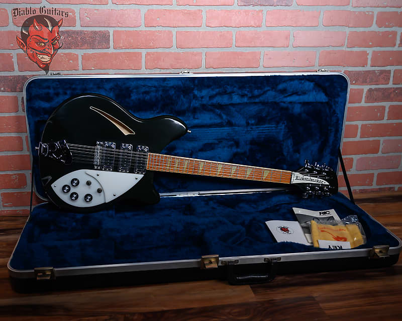 Rickenbacker 370/12 Jetglo 1986 w/OHSC