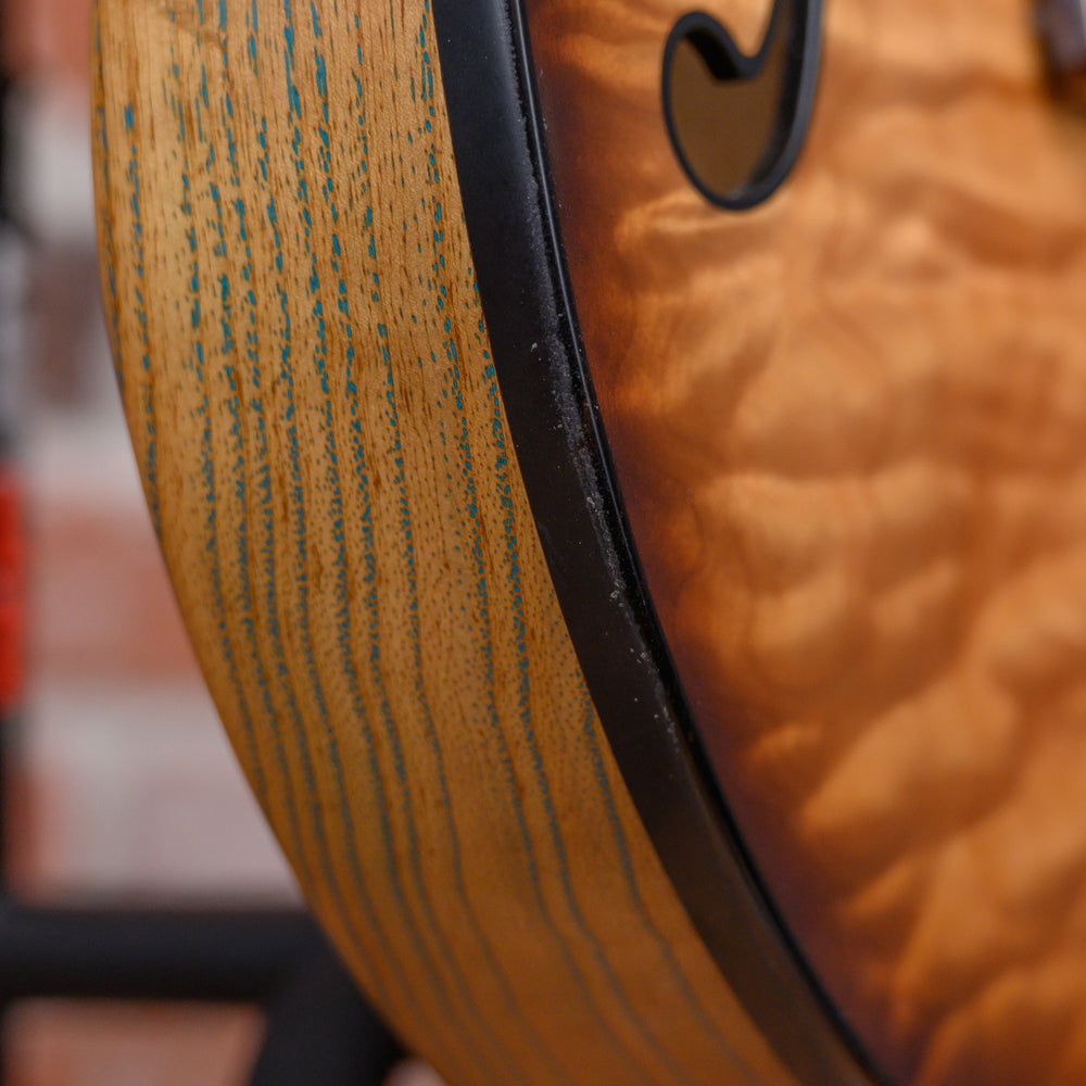 
                      
                        PRS Private Stock #9018 Singlecut 594 Semi-Hollow Roasted Figured Maple Natural Smoked Burst 2022 w/OHSC
                      
                    