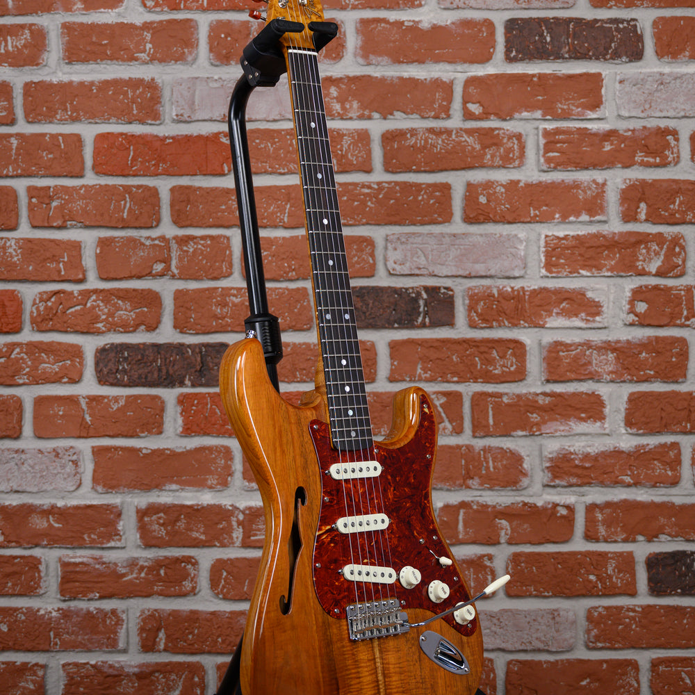 
                      
                        Fender Custom Shop Artisan Koa Stratocaster NOS Aged Natural 4A Flame Koa Top 2020 w/OHSC
                      
                    