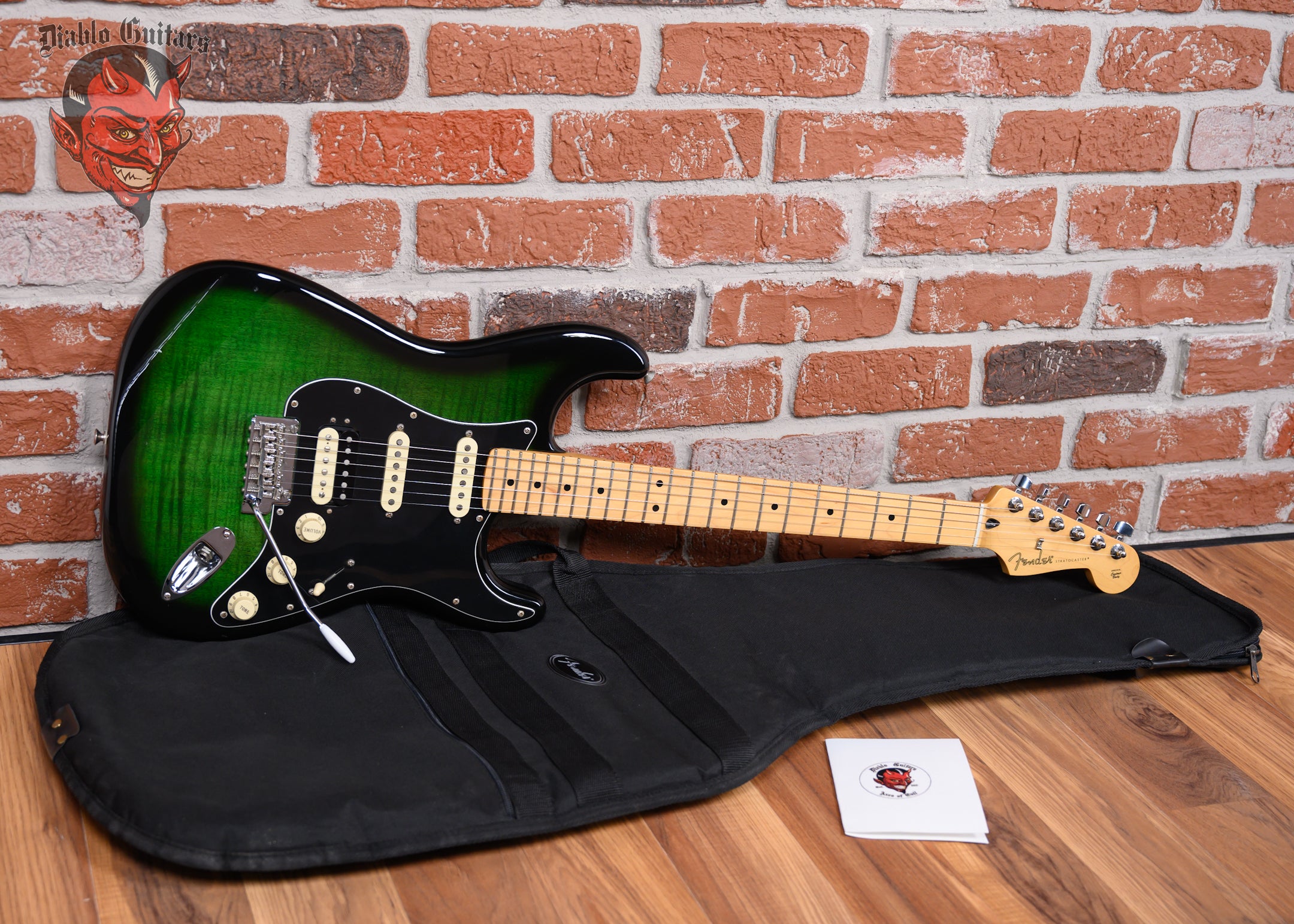 Fender Player Plus Stratocaster グリーン Fender Player Plus Stratocaster HSS Cosmic Jade - The Music Den