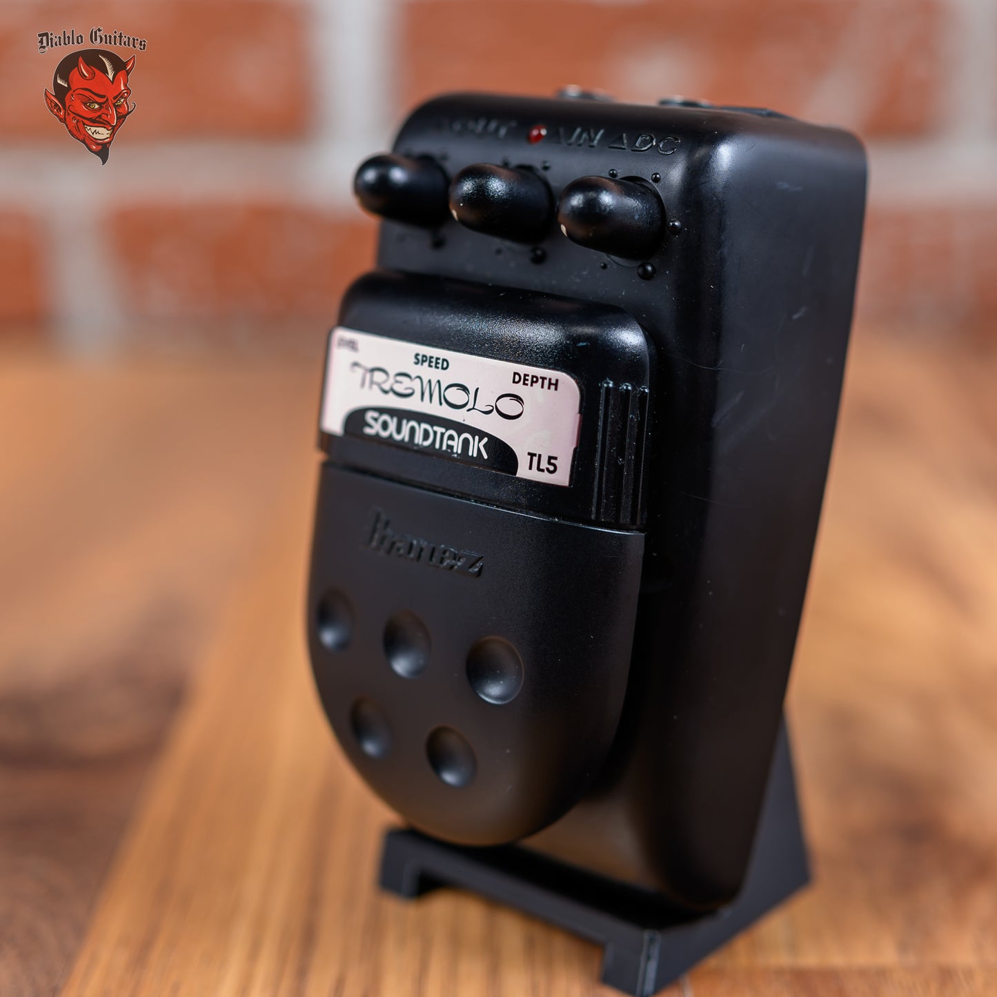 ibanez soundtank pedals Ibanez Soundtank TL5 Tremolo Black – Diablo Guitars