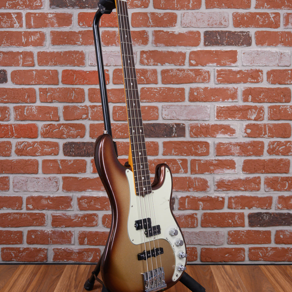 
                      
                        Fender American Ultra Precision Bass Mocha Burst 2022 w/OHSC
                      
                    