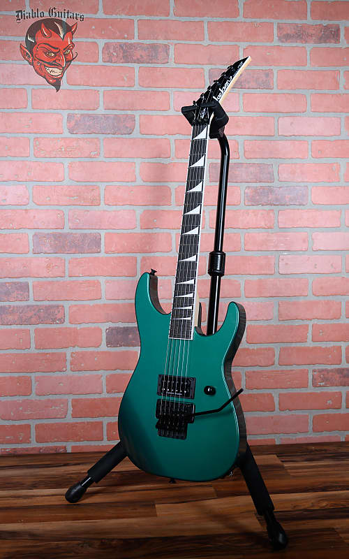 
                      
                        Jackson USA Custom Shop DK FR 1H Dinky Sherwood Green 2019 w/OHSC (NOS B-stock)
                      
                    