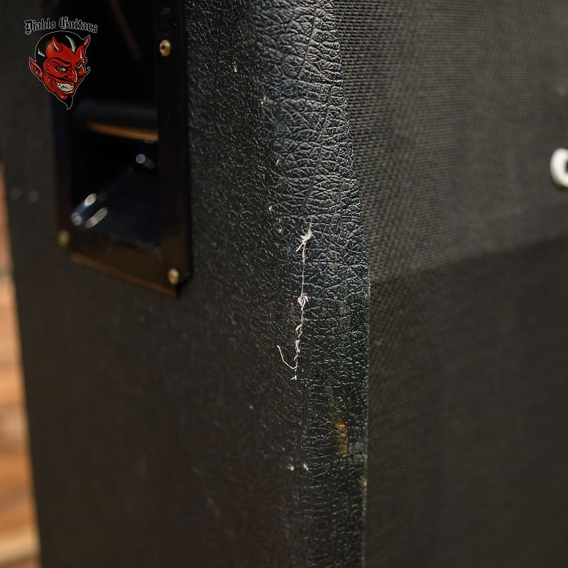 
                      
                        Marshall JCM 900 Lead Series Model 1960A Angled 4x12 Cabinet
                      
                    