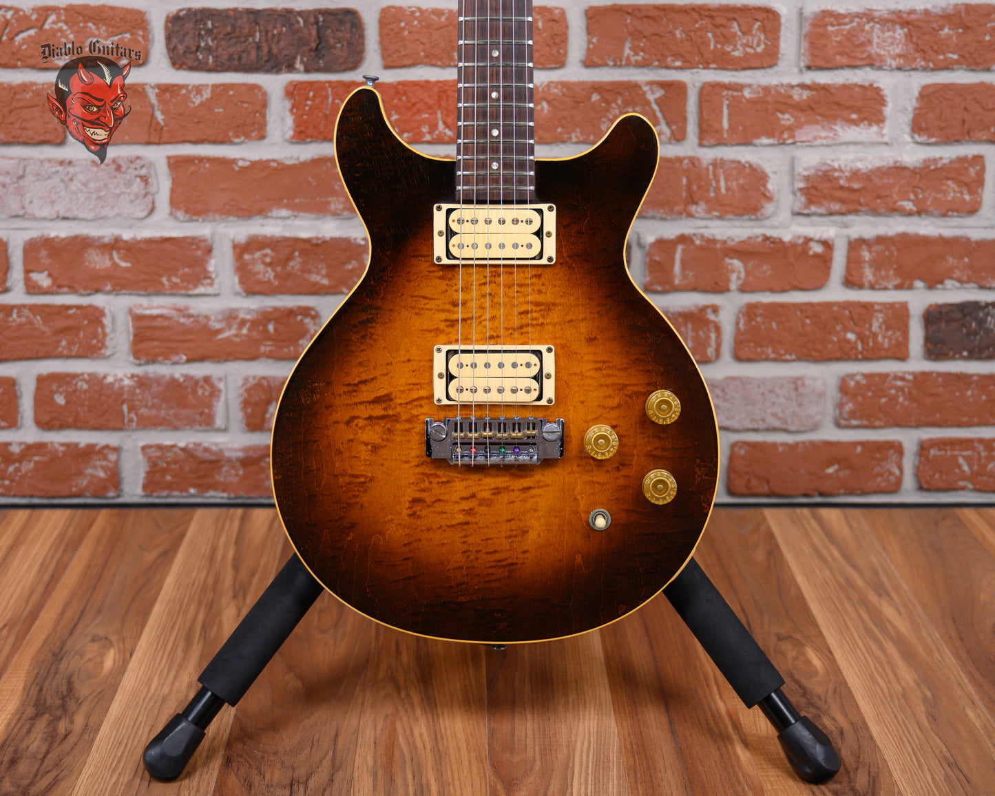 Gibson Spirit Figured Maple Top Sunburst 1983 w/Hard Shell Case