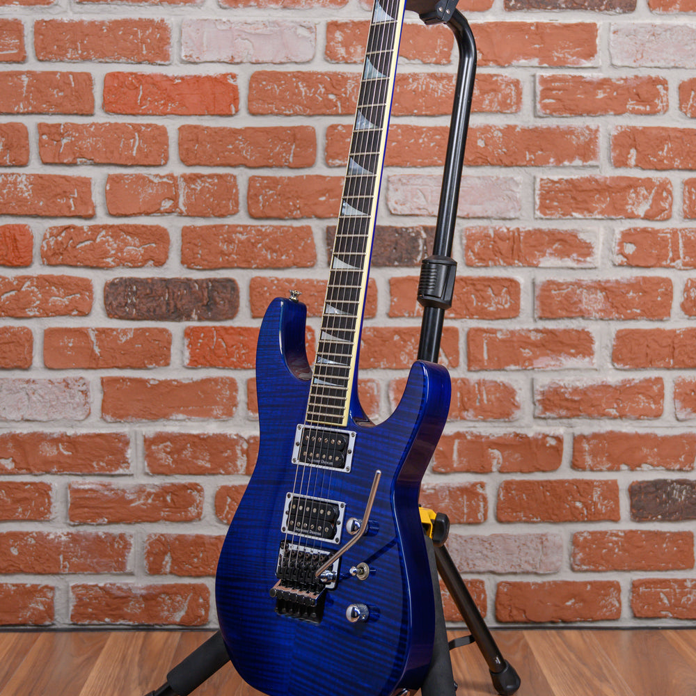 
                      
                        Jackson USA Select Series SL2H Soloist Flamed Maple Top Transparent Blue 2008 w/Hard Shell Case
                      
                    