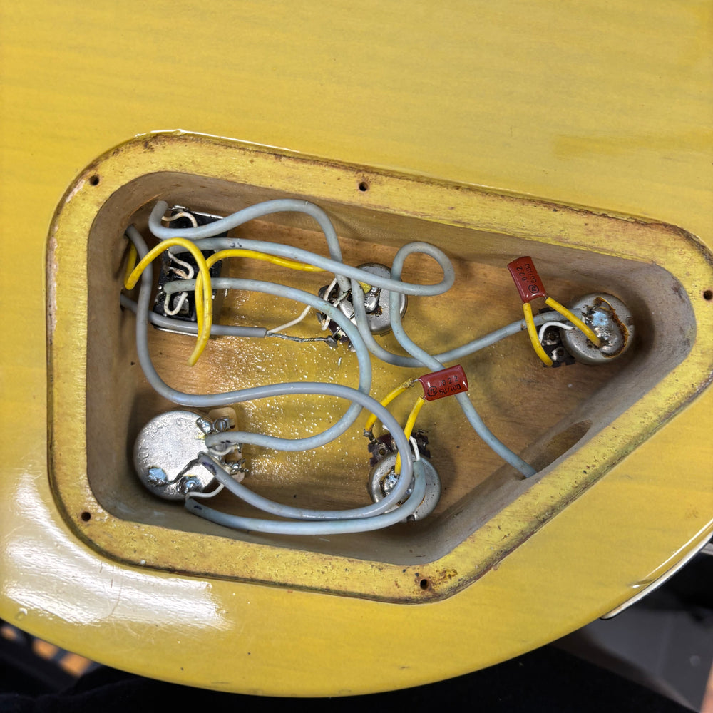 
                      
                        Burny Les Paul Junior FTV-90 Yellow 1973 w/HSC
                      
                    
