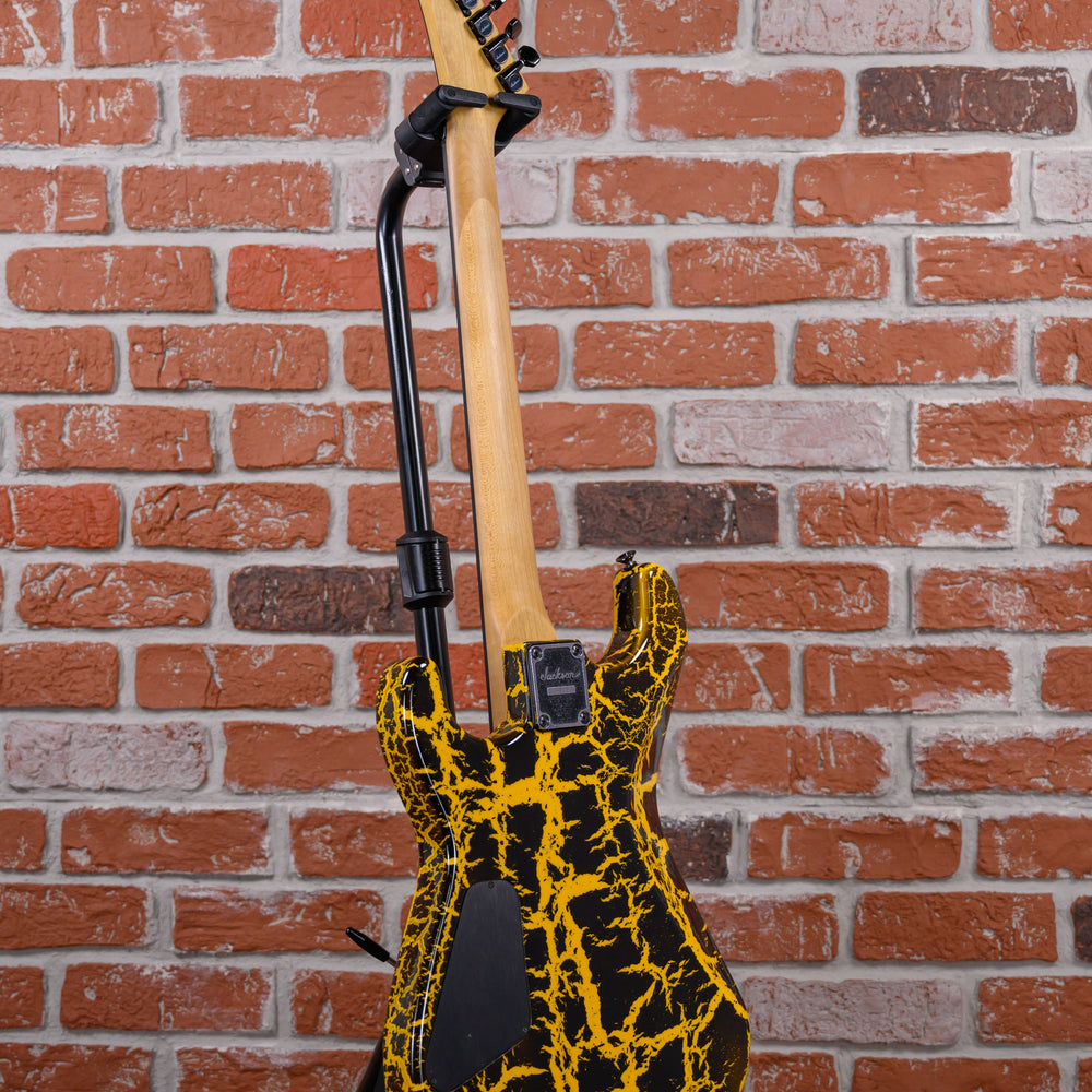 
                      
                        Jackson USA Custom Shop San Dimas Black & Yellow Crackle 1986 w/Hardshell Case
                      
                    