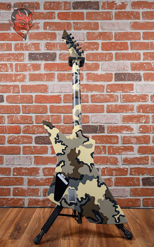 
                      
                        ESP Original Series Custom Shop James Hetfield Signature Snakebyte Kuiu Camo Satin 2024 w/OHSC
                      
                    