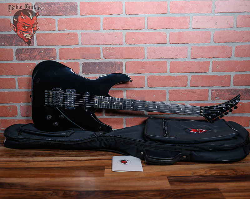 Peavey Vandenberg Black 1988 w/Gigbag