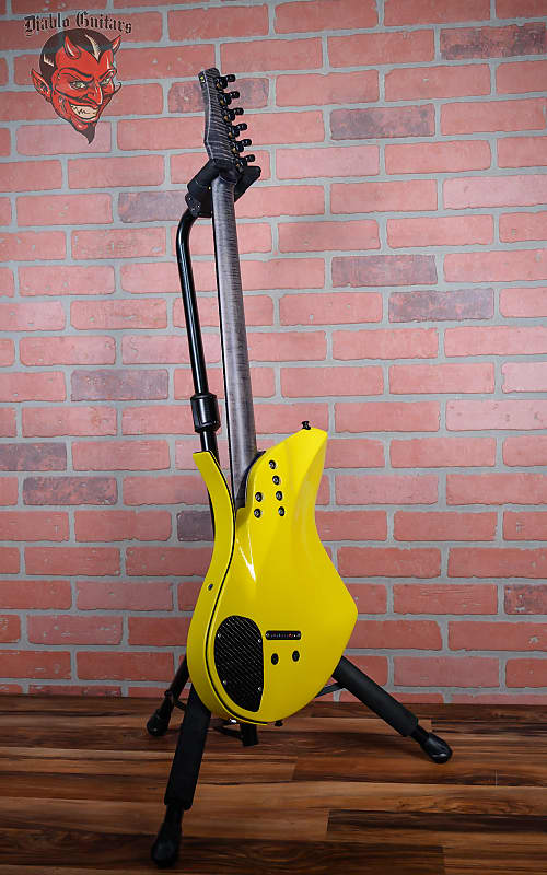 
                      
                        Dean Gordon Mirus 6 Built For Namm Porsche Racing Yellow 2024 w/Gigbag
                      
                    