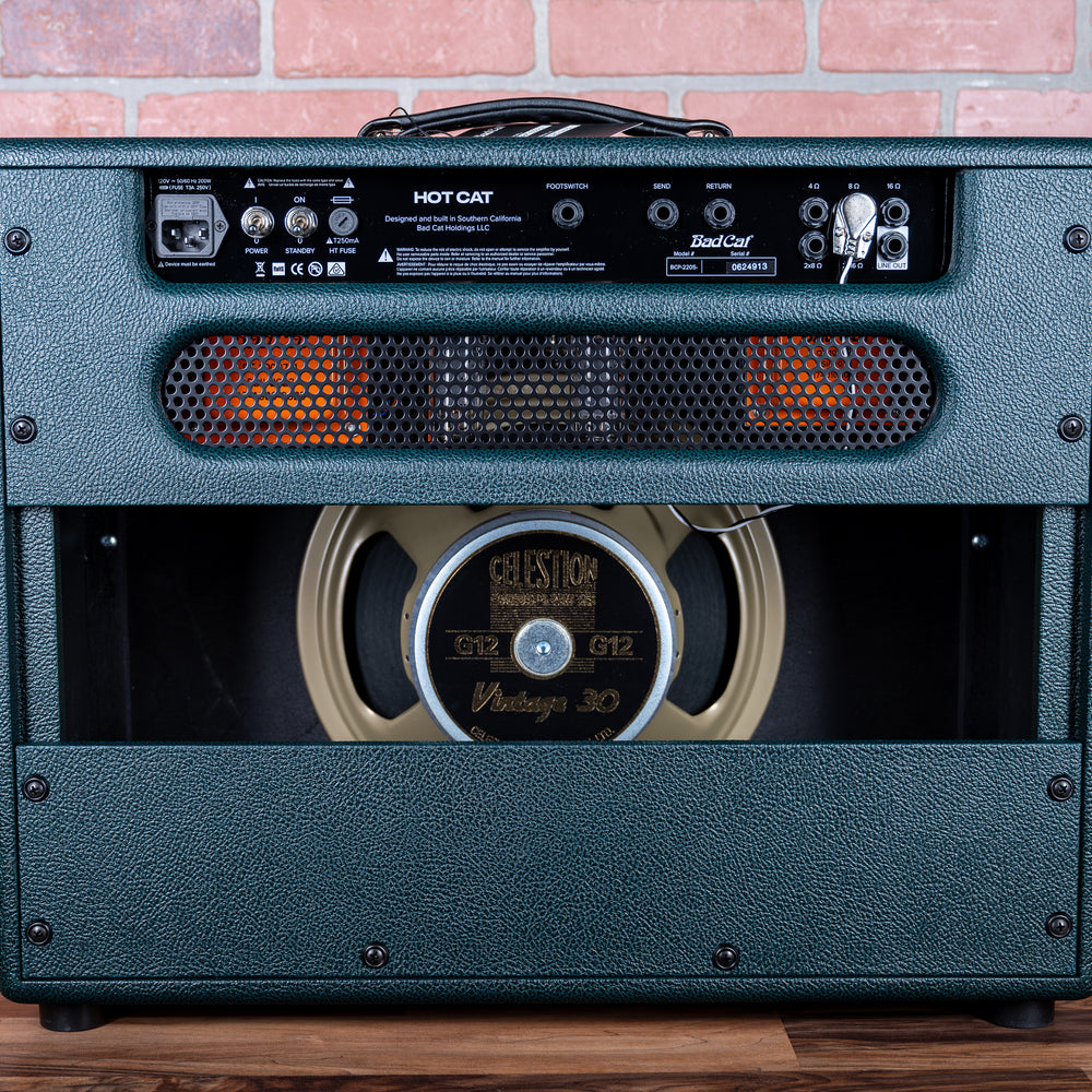 
                      
                        Bad Cat Custom Hot Cat Handwired Series 2-Channel 45-Watt 1x12" Combo 2024 - British Racing Green
                      
                    