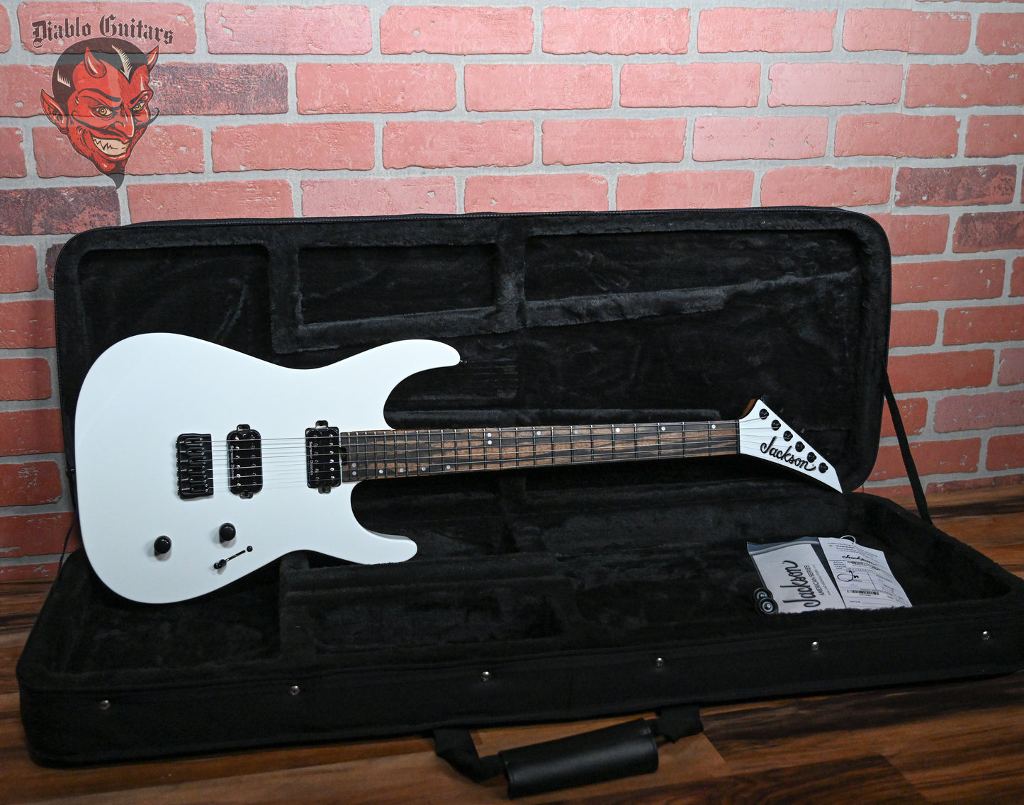 Jackson American Series Virtuoso HT Snow White 2024 w/OSSC