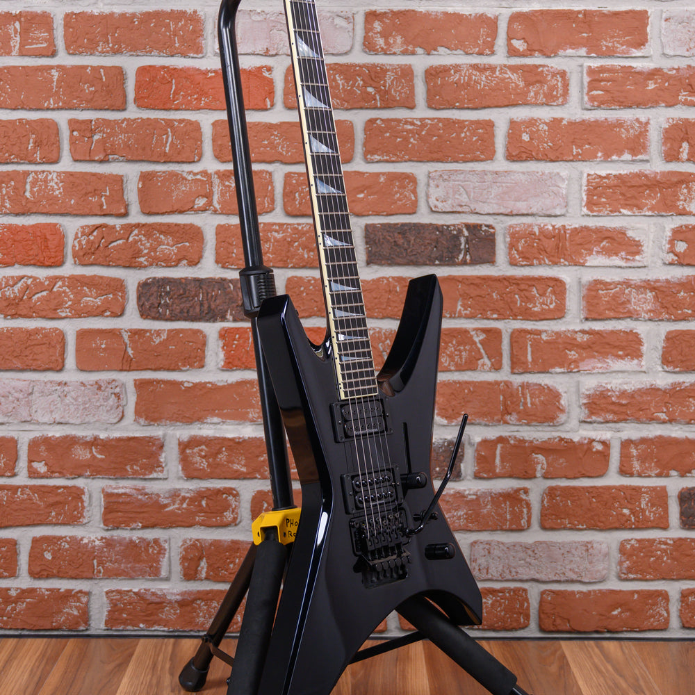
                      
                        Jackson USA Custom Shop Select Warrior WR1 Black 2024 w/OHSC
                      
                    