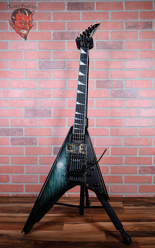 
                      
                        Jackson USA Select RR1 Rhoads Graveyard Graphic By Dan Lawrence 2007 w/OHSC
                      
                    