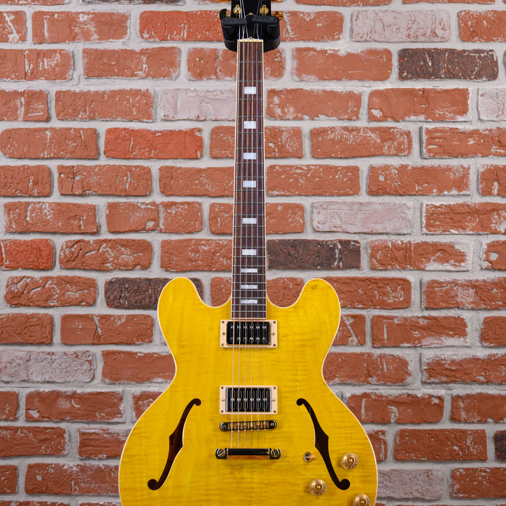 
                      
                        Gibson ES-335 Figured Custom Color Mod Shop AAA Figured Maple Top&Back Amber Honey 2021 w/OHSC
                      
                    