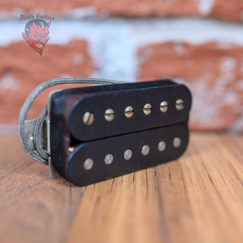 
                      
                        Gibson 490R 1990's - Black Bobbins Patent Number Stamped Neck Pickup
                      
                    