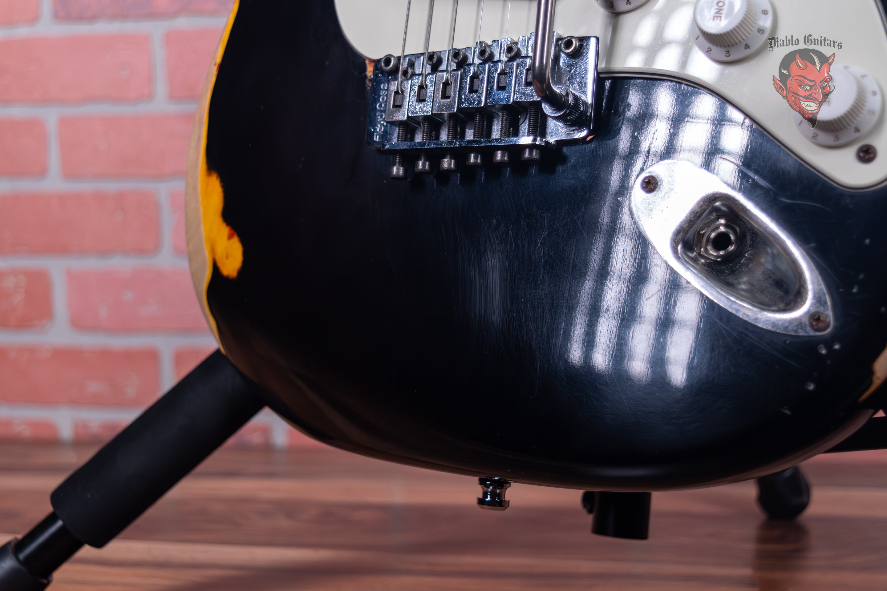 Custom Vintage Relic Electric Guitar Sunburst Color Fast
