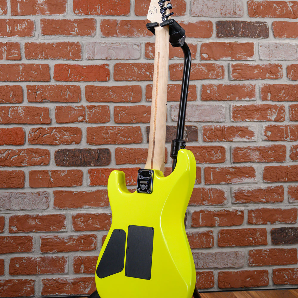 
                      
                        Charvel USA Custom Shop San Dimas Namm Edition #603 Master Built by “Red” Dave Nicholes Neon Pearl Yellow 2025 w/OHSC
                      
                    