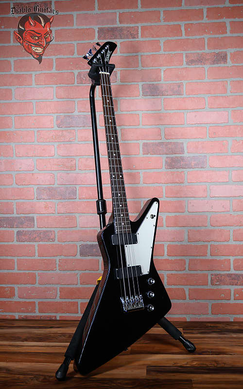 
                      
                        Hamer Import Standard Bass Black 2001 w/Hardshell Case
                      
                    