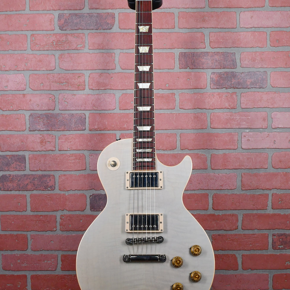 
                      
                        Gibson Custom Shop 1959 Les Paul Reissue Figured Maple Top Transparent White with Blue Back Finish 2005 w/OHSC
                      
                    