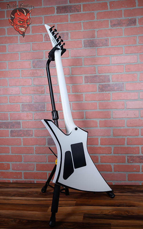 Jackson USA Select KE2 Kelly Snow White with Black Bevels 2011 w
