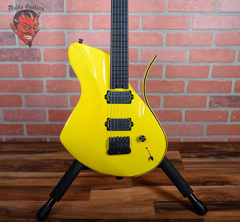 
                      
                        Dean Gordon Mirus 6 Built For Namm Porsche Racing Yellow 2024 w/Gigbag
                      
                    